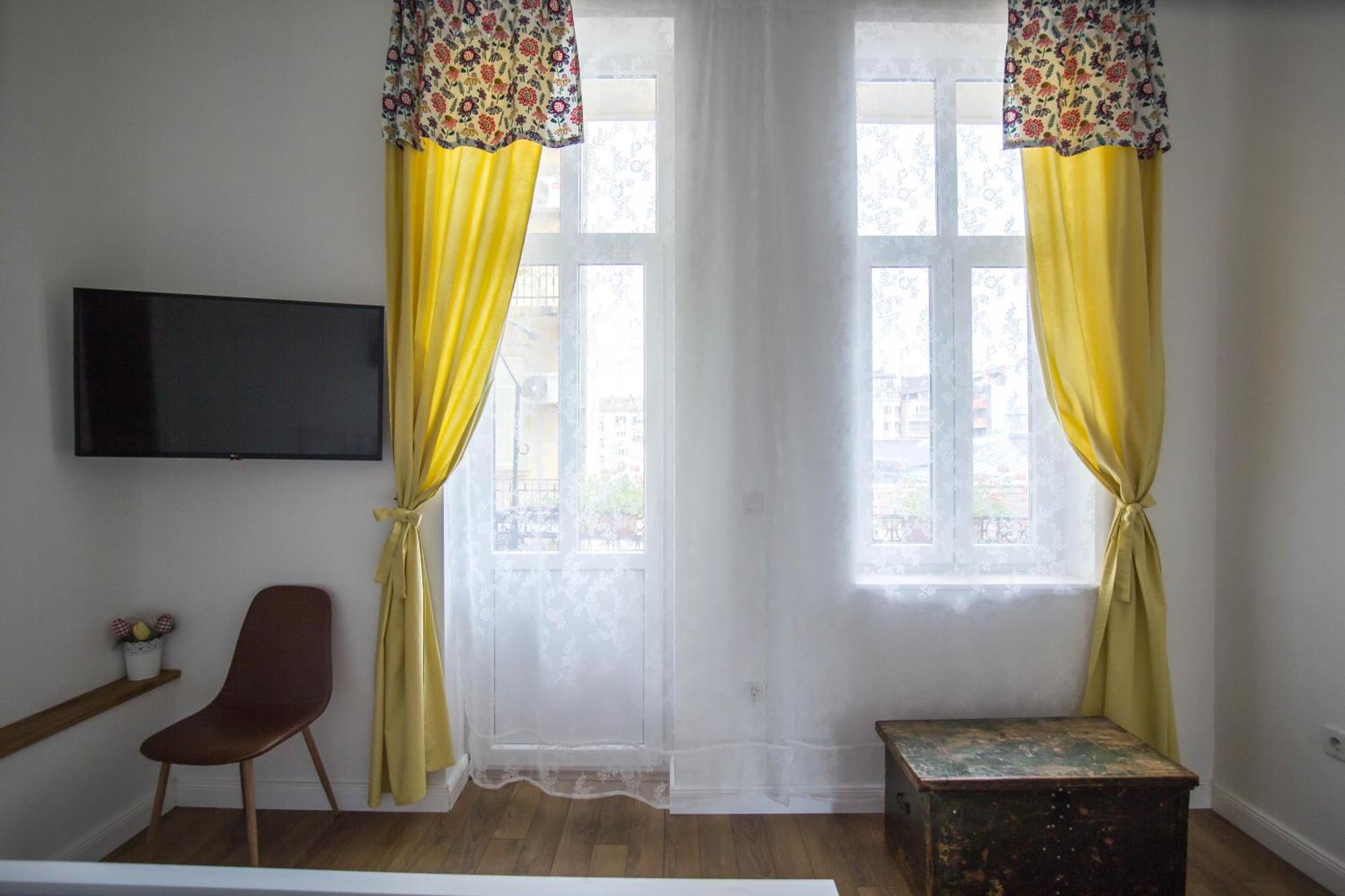 Lion's Bridge Boutique 2bdrm Apt, Center Gem София