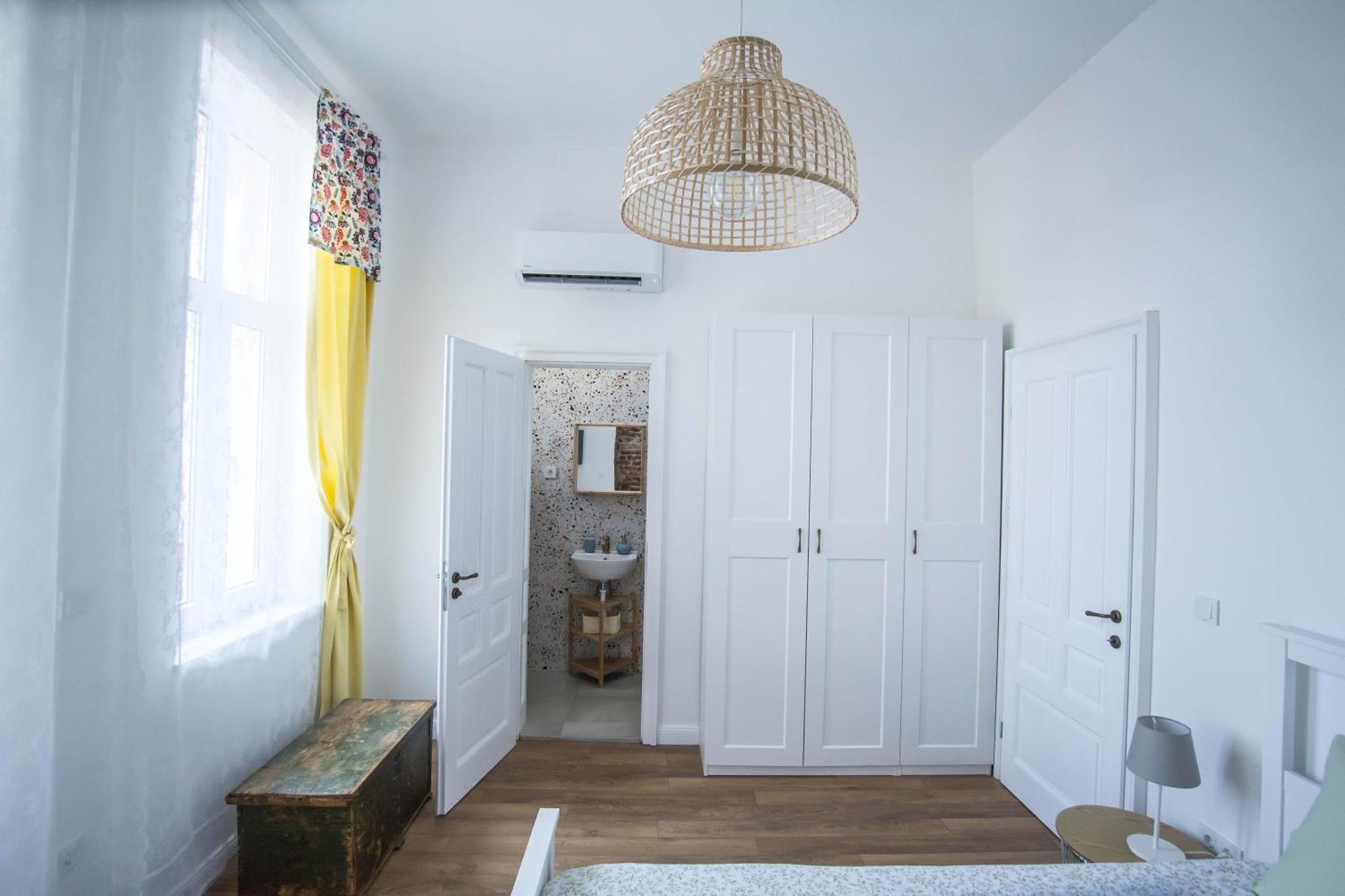 Lion's Bridge Boutique 2bdrm Apt, Center Gem Daire Sofya