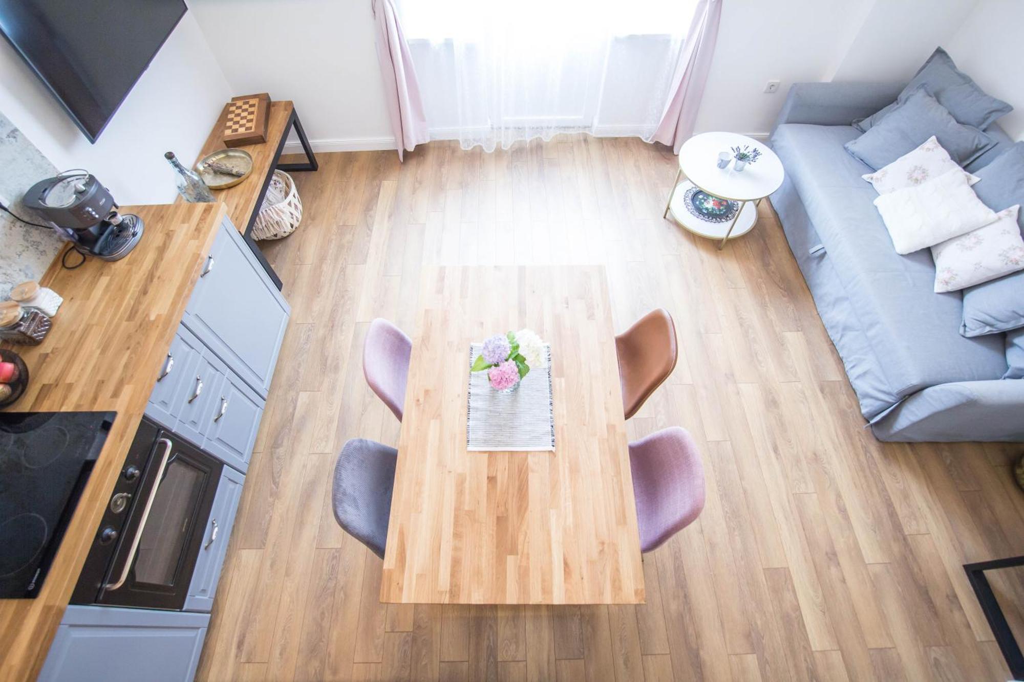 Апартамент Lion's Bridge Boutique 2bdrm Apt, Center Gem